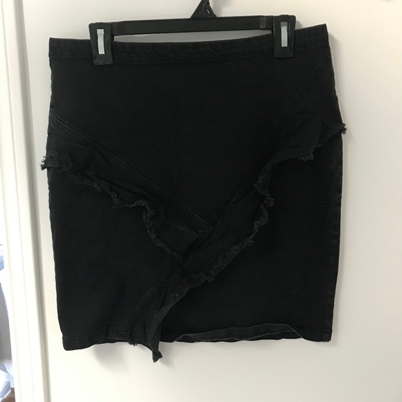 Noisy May Black skirt with ruffle WoW! - Picture 2 of 6